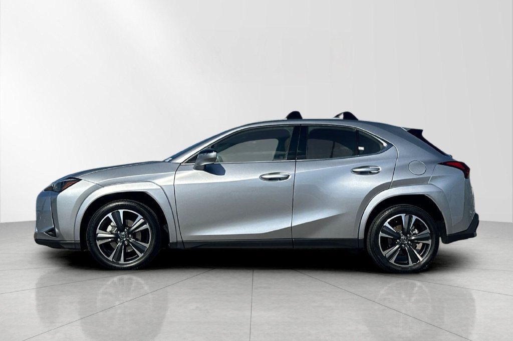 Used 2025 Lexus UX 300h FWD w/ Accessory Package (Z2) image 3