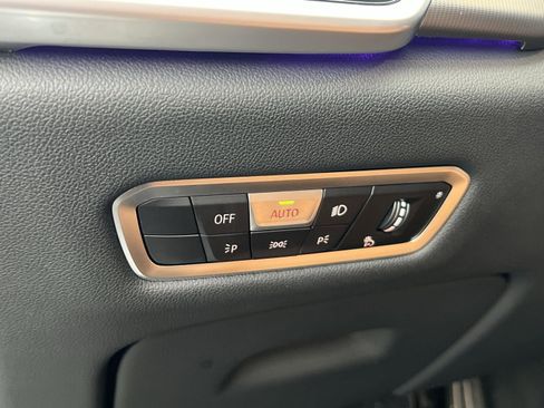 Used 2022 BMW X5 xDrive40i w/ M Sport Package image 31