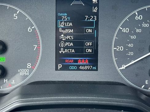 Used 2023 Toyota Corolla Cross AWD Hybrid image 28