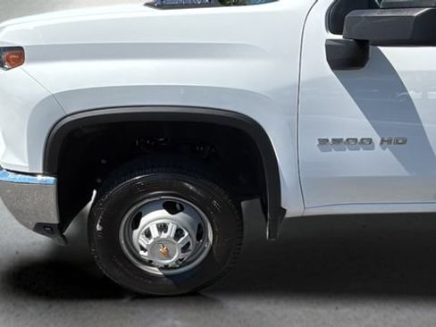 Used 2025 Chevrolet Silverado 3500 W/T AWD/4WD image 34