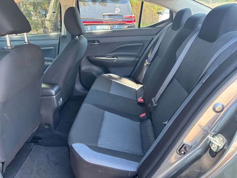 Used 2025 Nissan Versa SV FWD image 28