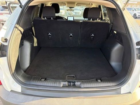 Used 2020 Ford Escape SE image 26