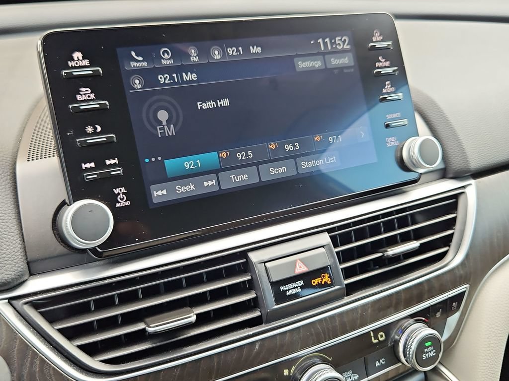 Used 2022 Honda Accord Touring image 17