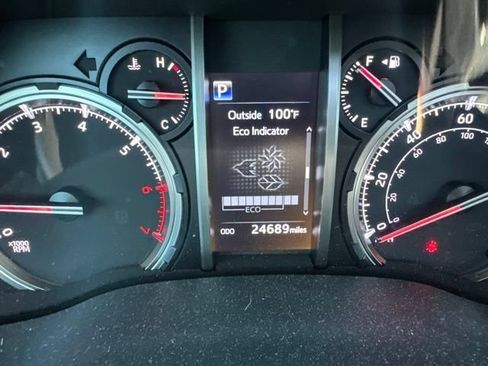 Used 2024 Toyota 4Runner TRD Off-Road Premium w/ Moonroof Package AWD/4WD image 16