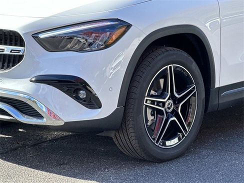New 2026 Mercedes-Benz GLA 250 4MATIC image 7