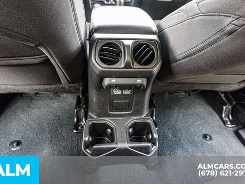Used 2022 Jeep Gladiator Overland w/ LED Lighting Group AWD/4WD image 30