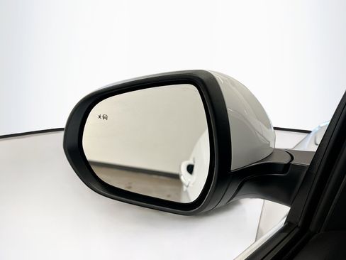 Used 2025 Buick Encore GX Preferred image 16