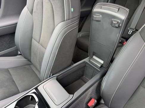 Used 2023 Volvo C40 P8 Recharge Plus w/ Protection Package Premier AWD/4WD image 27