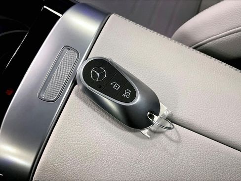 Used 2026 Mercedes-Benz GLC 300 4MATIC image 15