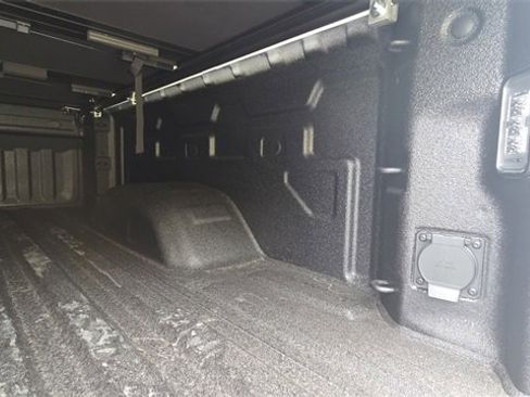 New 2026 GMC Sierra 2500 SLT w/ SLT Premium Package image 22