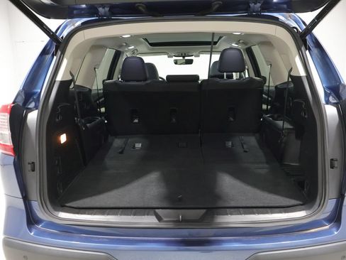 Used 2022 Subaru Ascent Limited w/ Technology Package AWD/4WD image 4
