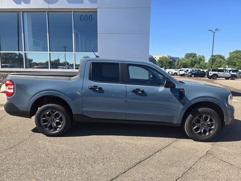 Certified 2022 Ford Maverick XLT w/ Equipment Group 300A Standard AWD/4WD image 5