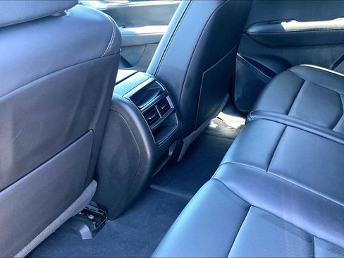 Certified 2023 Cadillac XT5 Premium Luxury AWD/4WD image 10