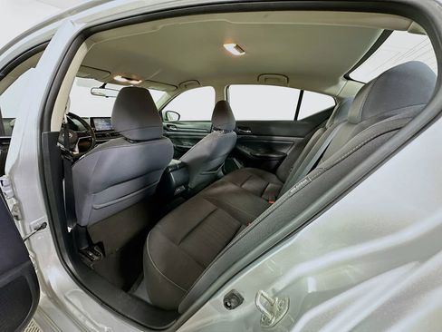 Used 2020 Nissan Altima 2.5 S FWD image 4