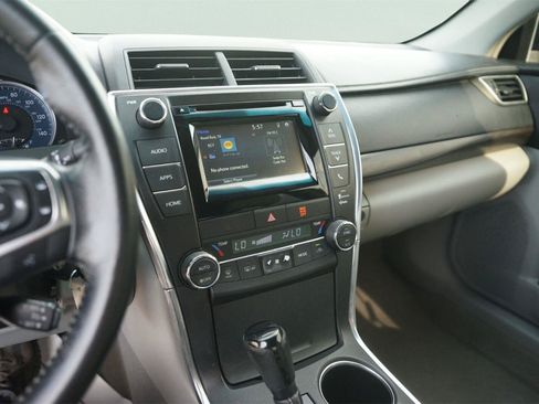 Used 2015 Toyota Camry XLE FWD image 26