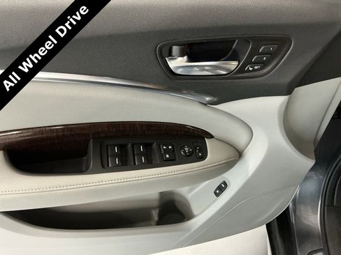 Used 2018 Acura MDX SH-AWD image 13