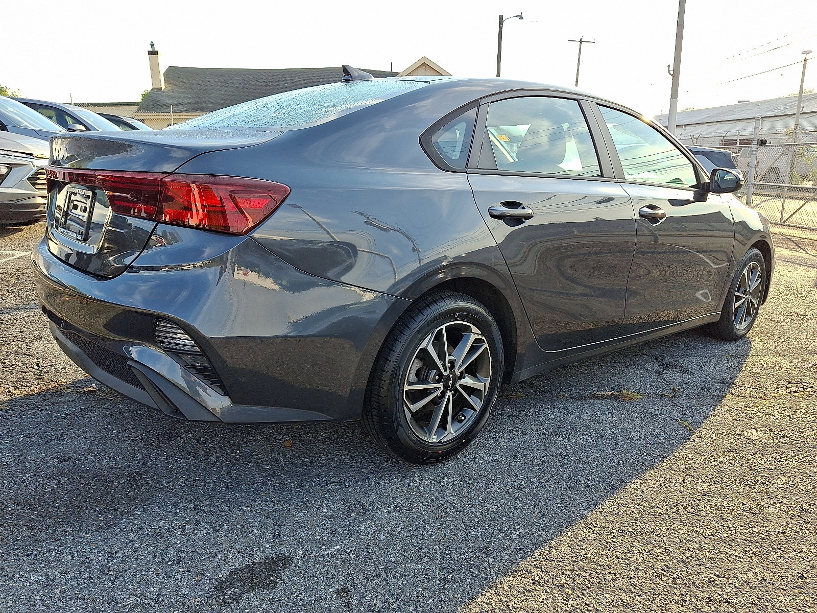 Used 2023 Kia Forte LXS w/ LXS Technology Package FWD image 5