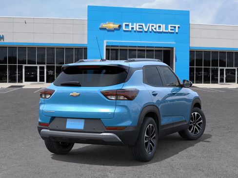 New 2026 Chevrolet TrailBlazer LT w/ Convenience Package FWD image 4
