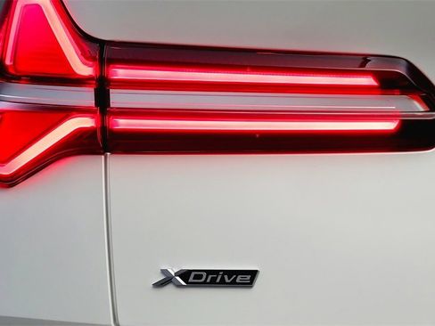 Used 2025 BMW X3 xDrive30i w/ Convenience Package image 21