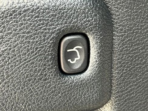 Used 2020 Jeep Grand Cherokee Limited image 30