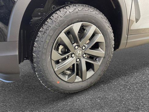 Used 2023 Honda Ridgeline Sport image 12