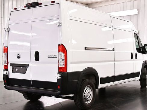 Used 2025 RAM ProMaster 3500 w/ Convenience Group FWD image 8