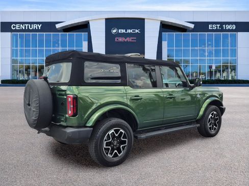 Used 2022 Ford Bronco Outer Banks AWD/4WD image 4