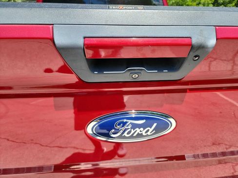 Used 2017 Ford F150 XLT w/ Equipment Group 302A Luxury AWD/4WD image 9