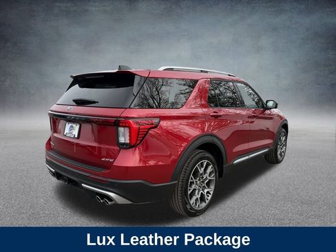Used 2025 Ford Explorer Platinum w/ Ultimate Package image 7