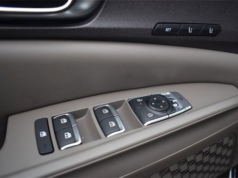 New 2026 Kia Carnival EX image 22