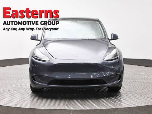 Used 2023 Tesla Model Y Long Range AWD/4WD image 2