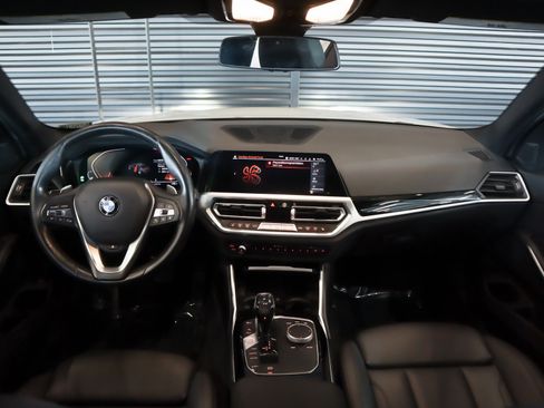 Used 2019 BMW 330i Sedan w/ Premium Package RWD image 7