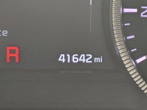 Used 2022 Kia Telluride SX image 25