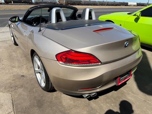 Used 2011 BMW Z4 sDrive30i w/ Premium Pkg image 7