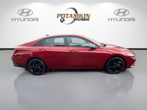 Certified 2026 Hyundai Elantra Sport FWD image 4