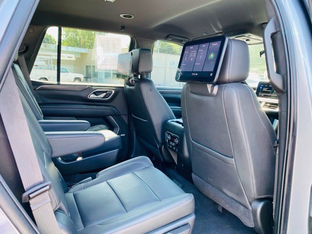 Used 2021 Chevrolet Tahoe Z71 w/ Rear Media and Nav Package AWD/4WD image 17