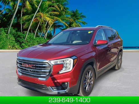 Used 2023 GMC Terrain SLT w/ Tech Package FWD image 1