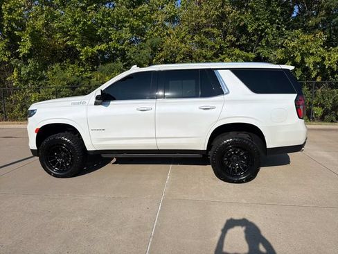 Used 2024 Chevrolet Tahoe High Country AWD/4WD image 2