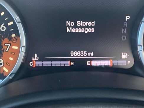 Used 2016 Jeep Renegade Limited image 13