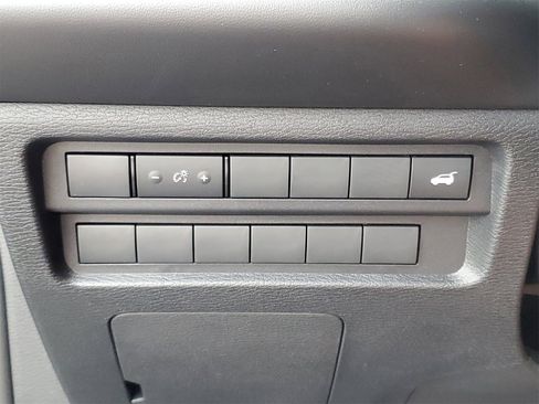 New 2025 Mitsubishi Outlander SE image 20