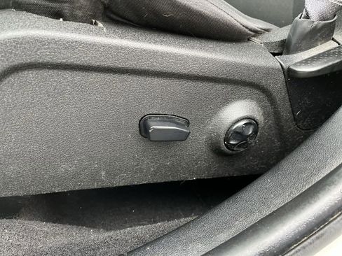 Used 2018 Dodge Journey SXT w/ Premium Group image 16