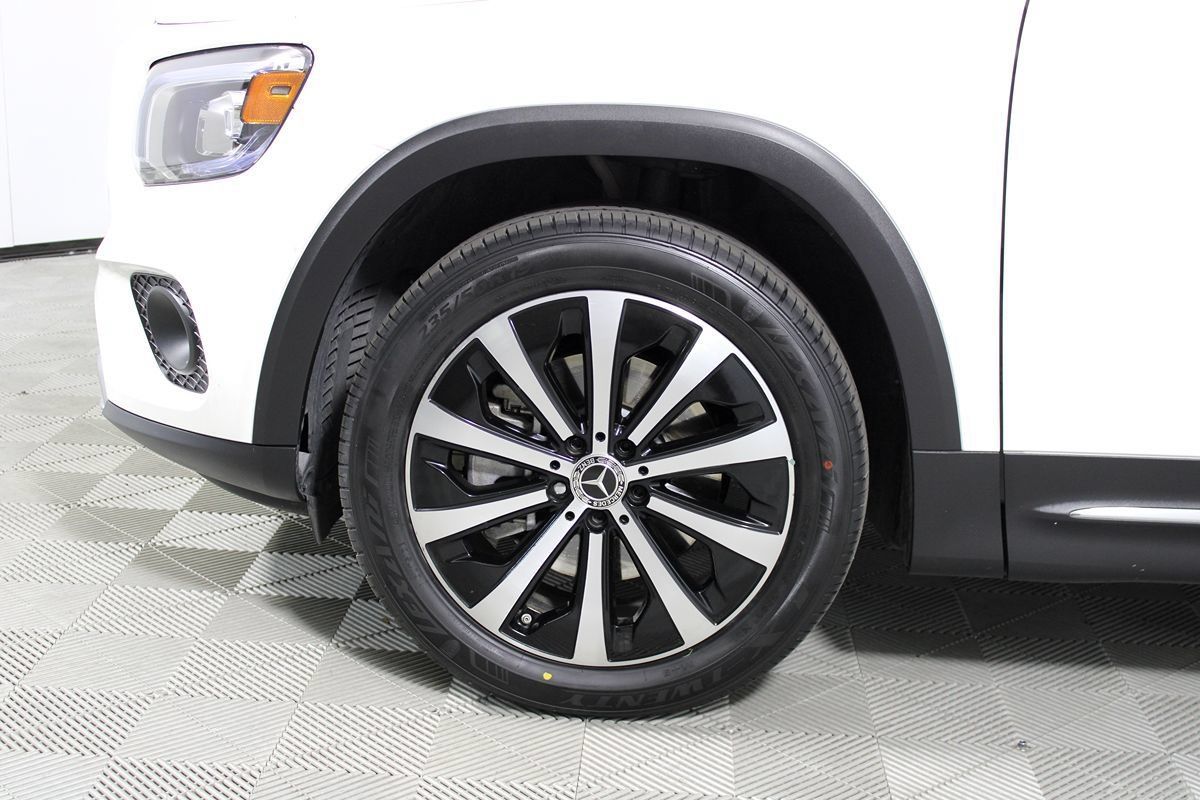 Used 2023 Mercedes-Benz GLB 250 image 8