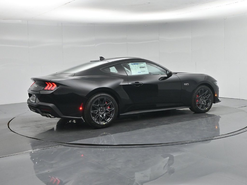 New 2026 Ford Mustang GT Premium w/ GT Performance Package RWD image 25