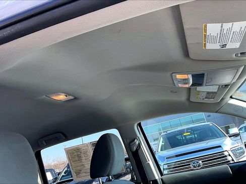 Used 2019 Toyota Tacoma SR w/ SR Convenience Package image 18