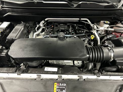 Used 2024 Chevrolet Colorado LT w/ LT Convenience Package RWD image 25