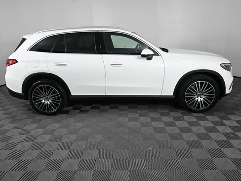 Certified 2025 Mercedes-Benz GLC 300 GLC 300 image 24
