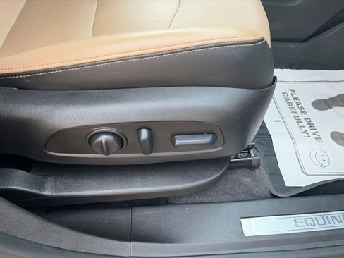 Used 2022 Chevrolet Equinox Premier AWD/4WD image 42