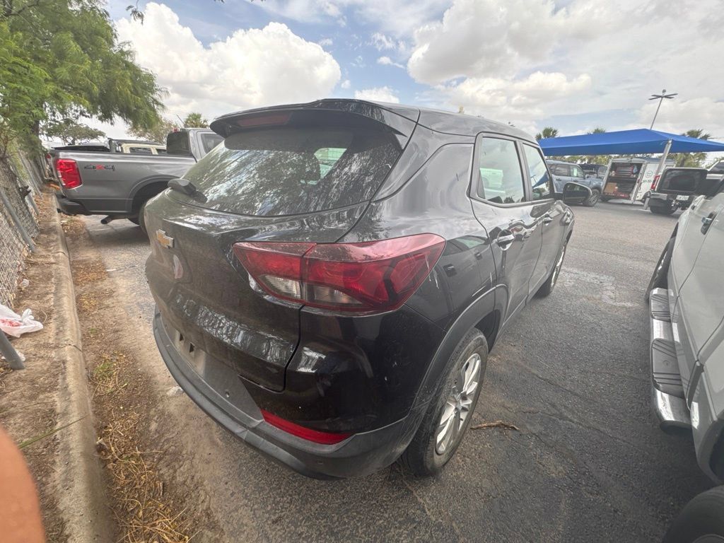 Used 2021 Chevrolet TrailBlazer LS FWD image 5