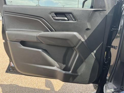 Used 2025 Chevrolet Colorado Trail Boss AWD/4WD image 20