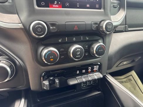 Used 2022 RAM 1500 Big Horn AWD/4WD image 20